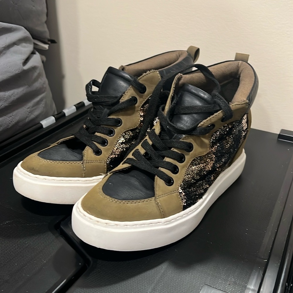 Mix 6 Camouflage sequence sneakers